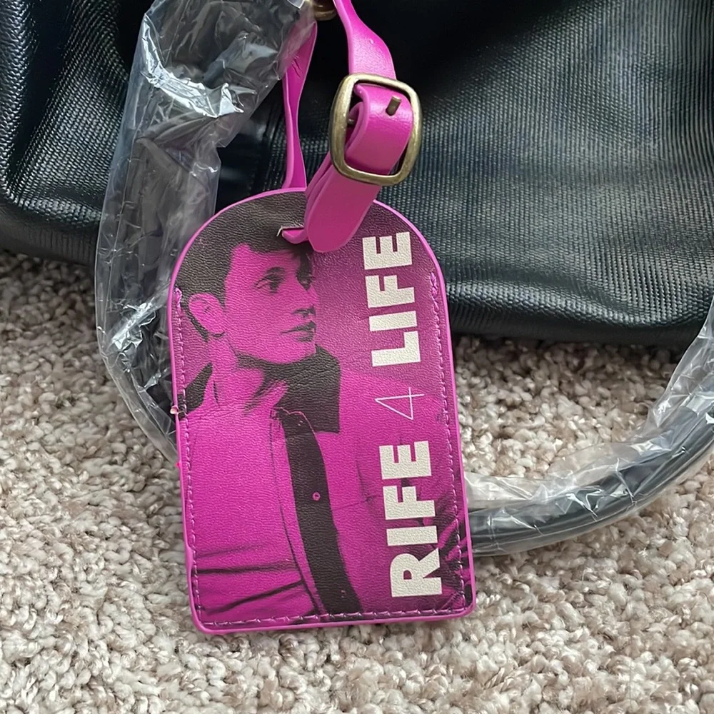 Matt Rife VIP merchandise - Picture 2 of 7